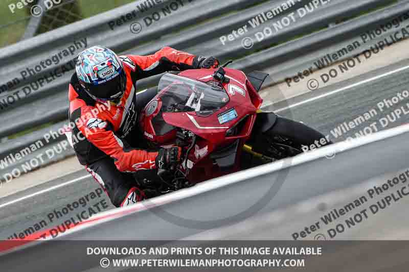 cadwell no limits trackday;cadwell park;cadwell park photographs;cadwell trackday photographs;enduro digital images;event digital images;eventdigitalimages;navarra;no limits trackdays;peter wileman photography;racing digital images;trackday digital images;trackday photos